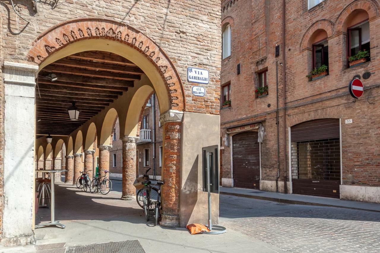 Ferrara Mercato Fancy Studio Luaran gambar